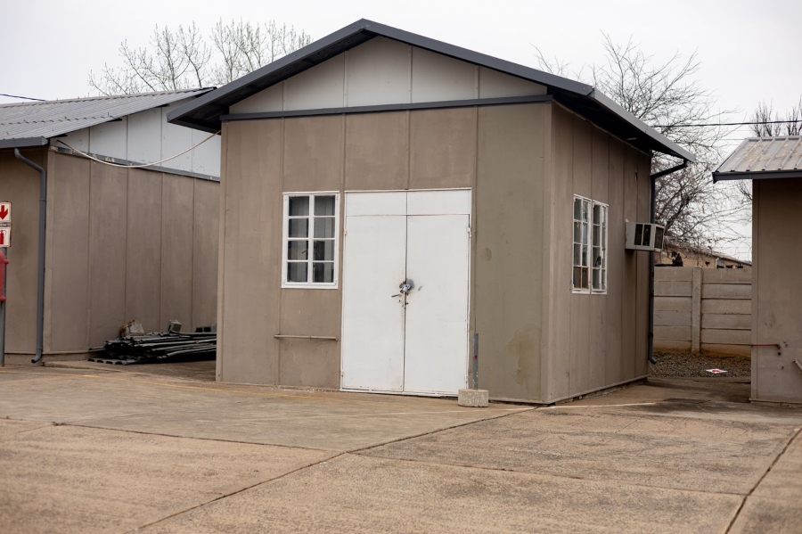 To Let commercial Property for Rent in Queenstown Central Eastern Cape